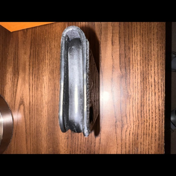 AUTHENTIC LOUIS VUITTON Black Leather IPHONE X case (Authentic) - Picture 5 of 13